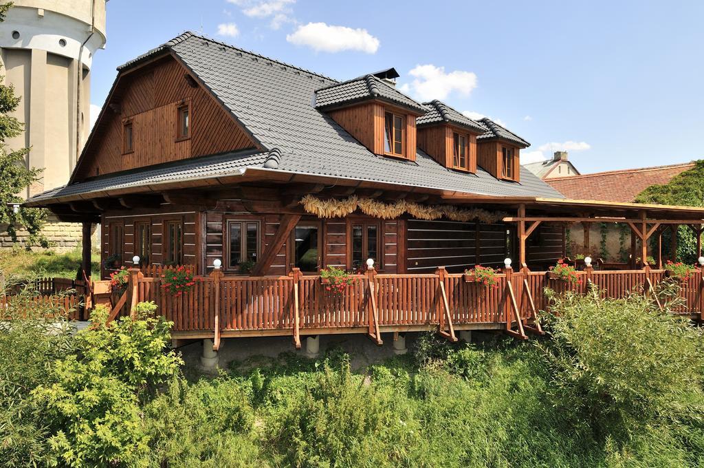 Roubenka U Mlyna Hotell Dasice Exteriör bild