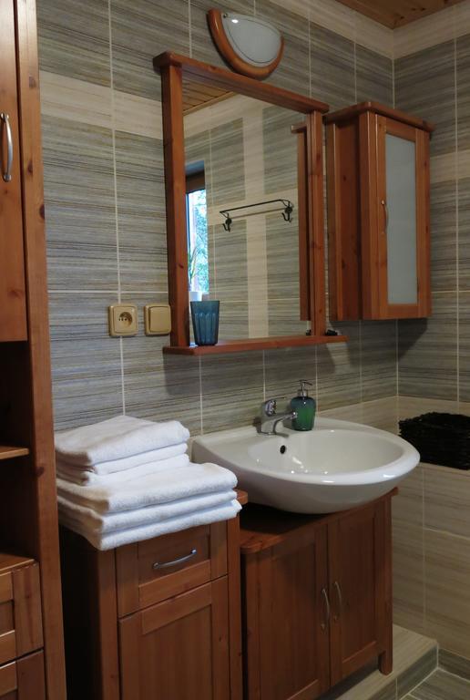 Roubenka U Mlyna Hotell Dasice Exteriör bild